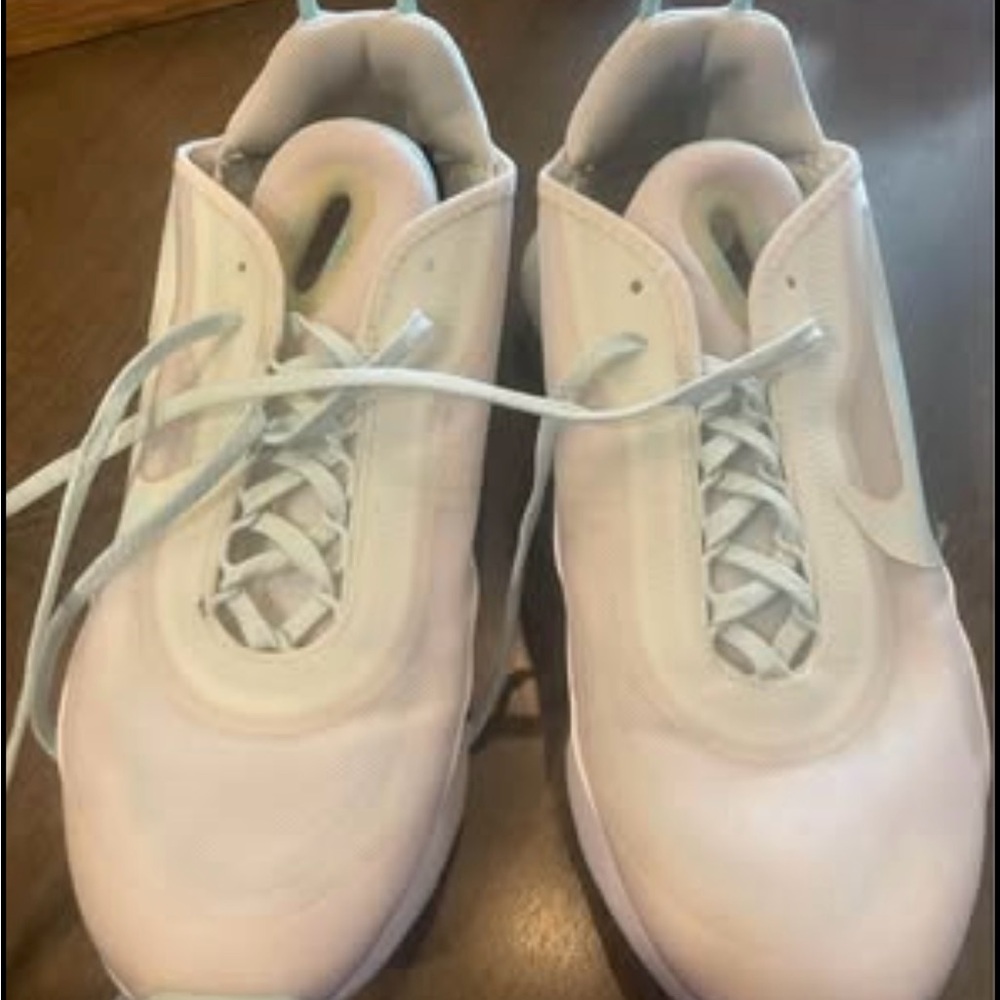 Women’s Nike Air Max 2090- size 11.5